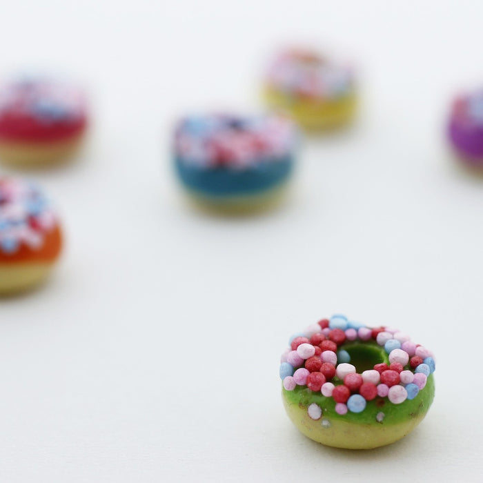 Acheter donut pistache miniature fimo 1cm création gourmande pate polymère