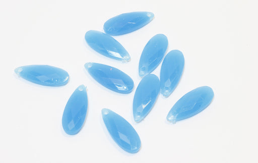 Vente au détail x10 perles larmes bleues à facettes en acrylique