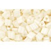 Creez cc122 perles Toho triangle 3mm opaque lustered navajo white (10g)
