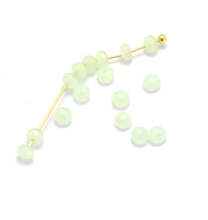 Vente au détail 10 perles vert laiteux à facettes en verre imitation jade 3x2mm à enfiler à un fil pu clou perlé en breloque