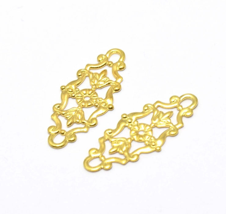 Creez avec 2 connecteurs arabesque dorée 12 mm x 27 mm , trou: 1 mm pour bracelet et BO