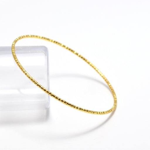 Vente au détail Bracelet Jonc strié en metal plaqué doré. 7 cm Bangle sans nickel à personnaliser