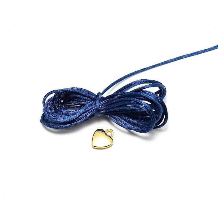 Achat au détail 4 mètres de Cordon bleu marine satiné en polyester 1 mm pour bijoux cordon ou macramé