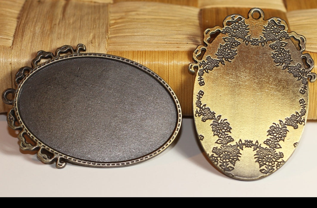 Vente support cabochon pendentif dessiné cameo ovale bronze 50x33mm