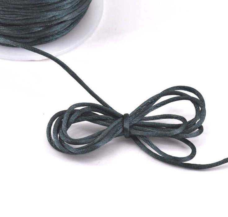 Silky dark green rat tail cord 1mm (3m)